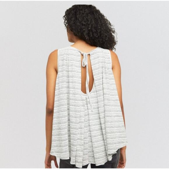 Free People Turn It Up size medium sleeveless blouse - Picture 8 of 8